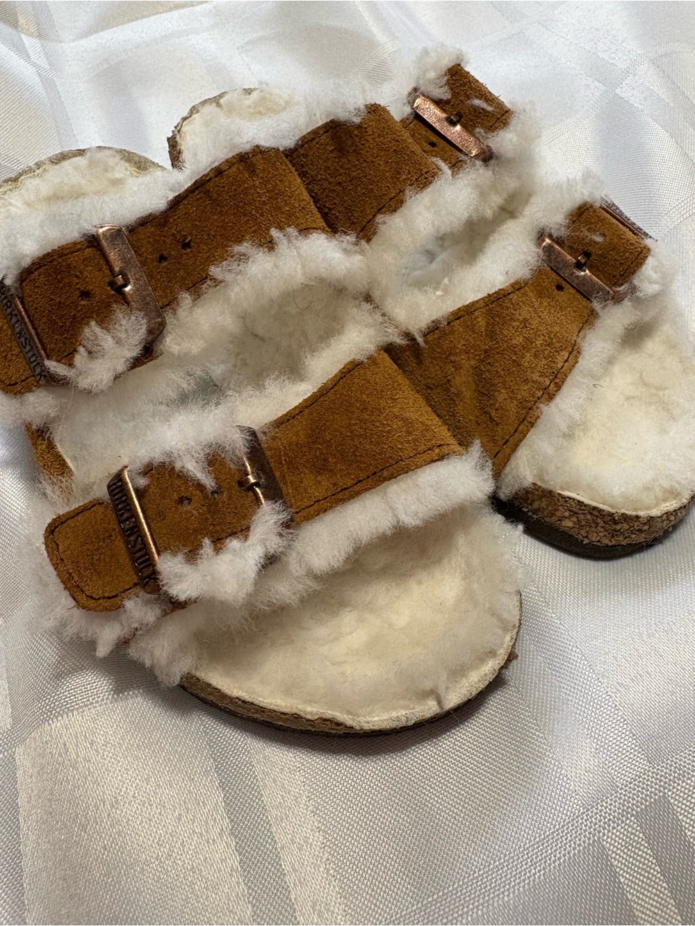 Girls Birkenstock fuzzy sandals